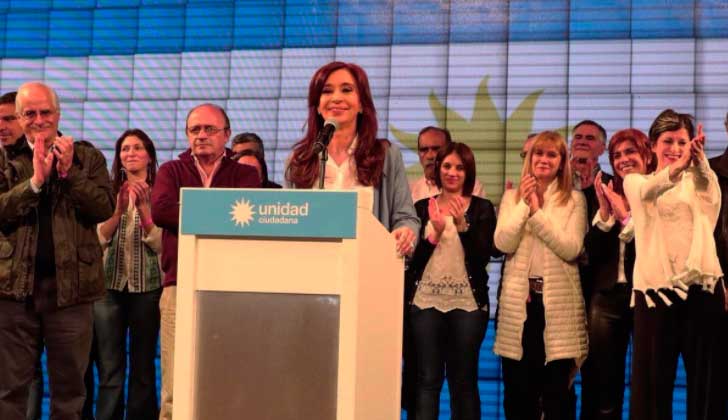 ARGENTINA: procesan con prisión preventiva a CFK y piden su desafuero.