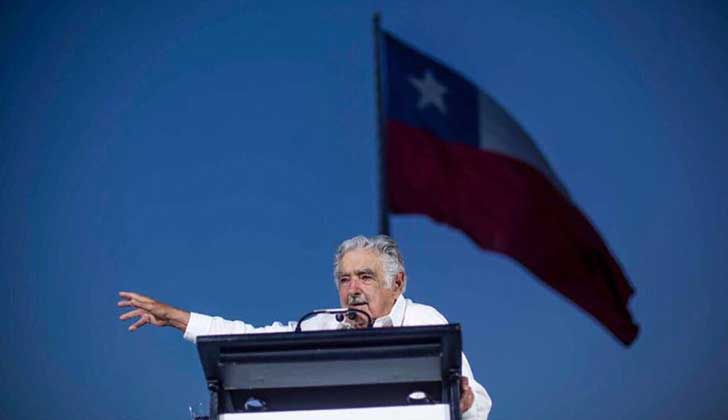 Desde Chile Mujica llamó a "luchar por una inteligencia latinoamericana común". Foto: Facebook MPP