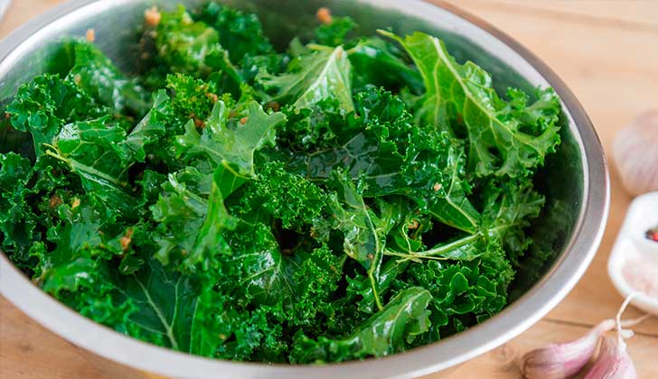 Comer vegetales de hoja verde a diario ayuda a proteger el cerebro. Foto: Pixabay