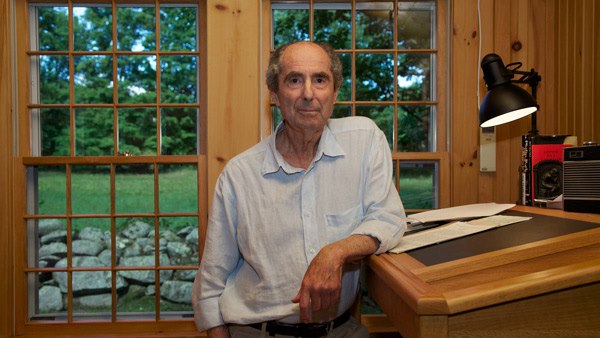 Philip Roth en su casa en Connecticut, en el estudio en donde engendró la mayoría de sus obras. Foto: Facebook Philip Roth