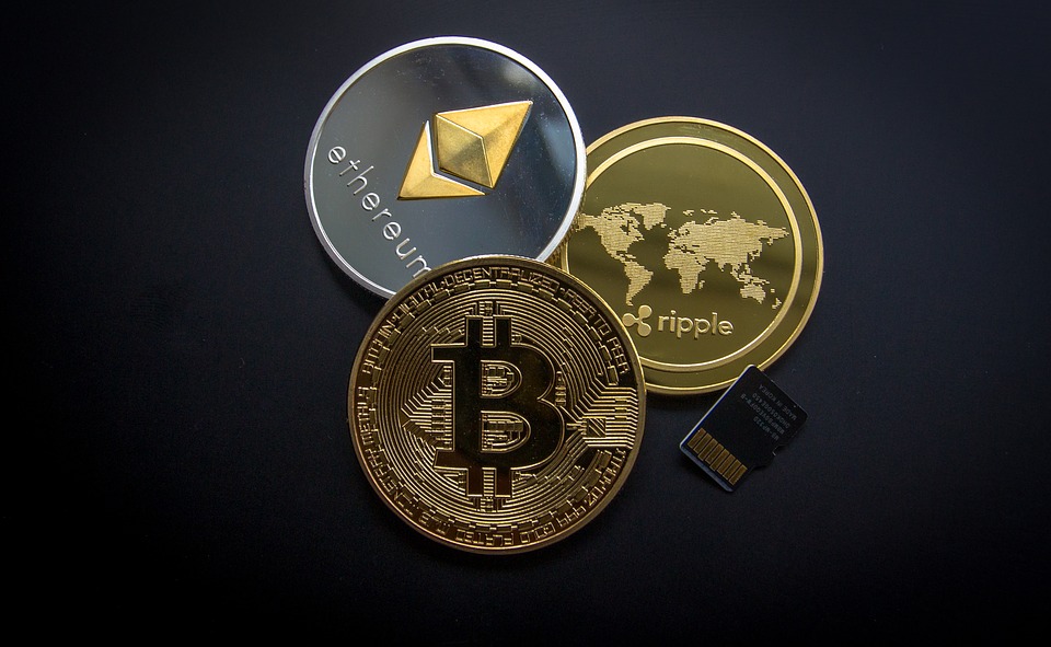 Bitcoin, Ethereum y Ripple son tres de las más populares criptodivisas del mundo. Foto: Pixabay