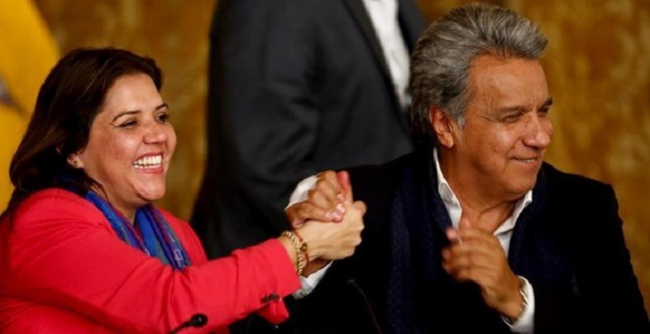 El "Sí" se impuso en las siete preguntas del referéndum consulta de Ecuador .