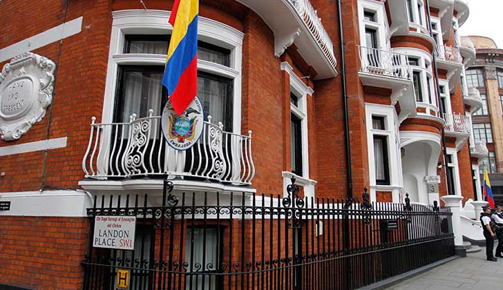 Ecuador ratifica protección internacional para Julian Assange.