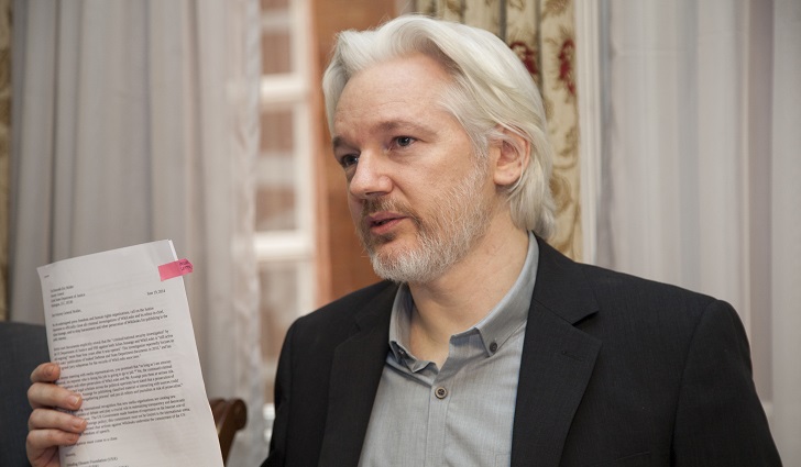 Reino Unido se niega a retirar la orden de detención de Julian Assange.