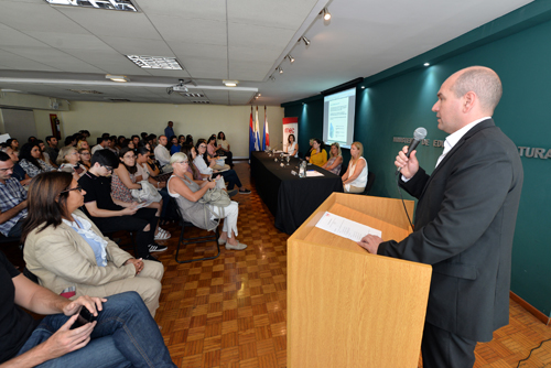 El director de Cooperación Interacional y Proyectos, Nicolás Pons realizó la apertura