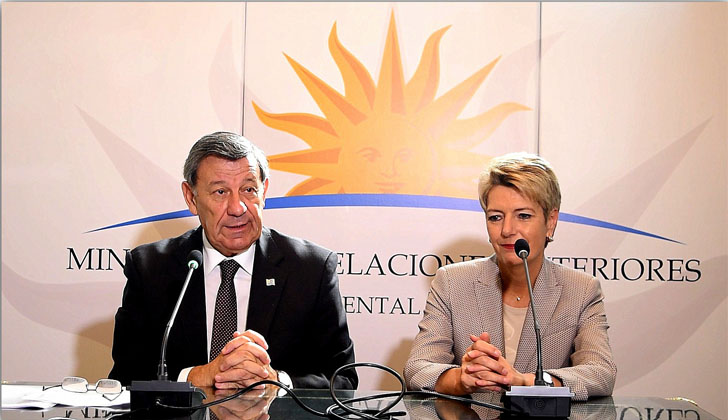 Ministro de Relaciones Exteriores, Rodolfo Nin Novoa, y  jefa del Comité de parlamentarios de la AELC, Karin Keller-Sutter. Foto: Cancillería. 