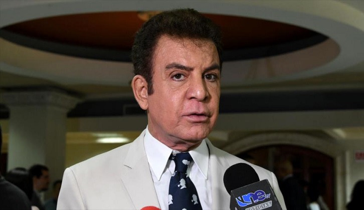 Nasralla se retira del pre-diálogo por la "falta de voluntad política del Gobierno por resolver la crisis".