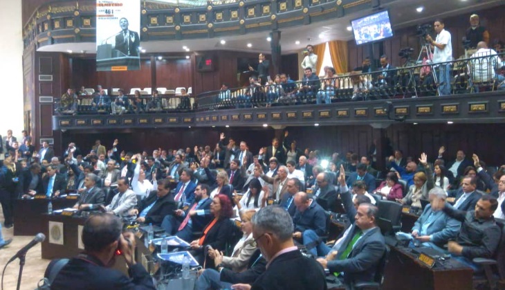 La Asamblea Nacional de Venezuela dice que "existen méritos" para enjuiciar a Maduro.