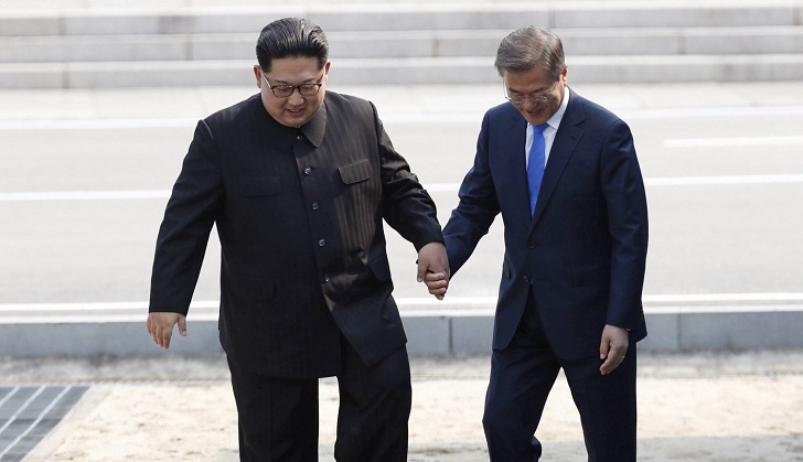 Pyongyang suspende los contactos con Corea del Sur por maniobras militares de Seúl y Washington.