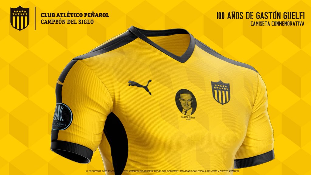La camiseta también cuenta con un estampado en rombos en tonos más oscuros / Foto: Peñarol