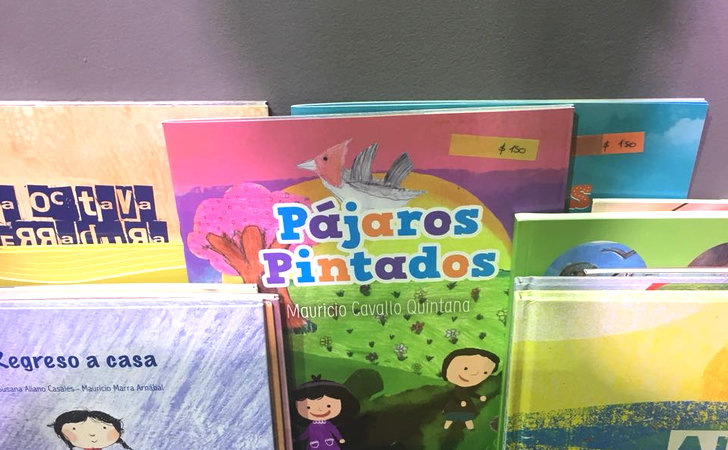 Pajaros Pintados, un libro escrito por Mauricio Cavallo Quintana y editado por LARED21