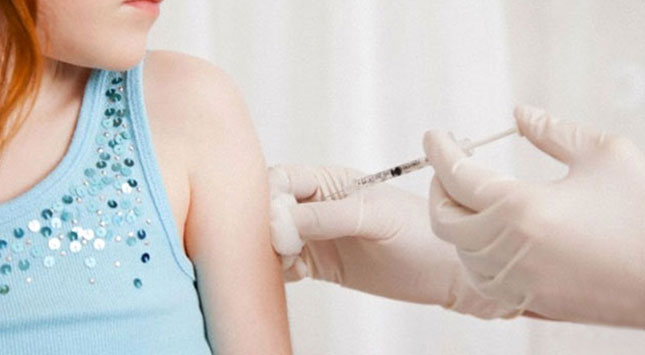vacunacion-contra-influenza-ano-2018-en-la-clinica-del-estadio-de-suat