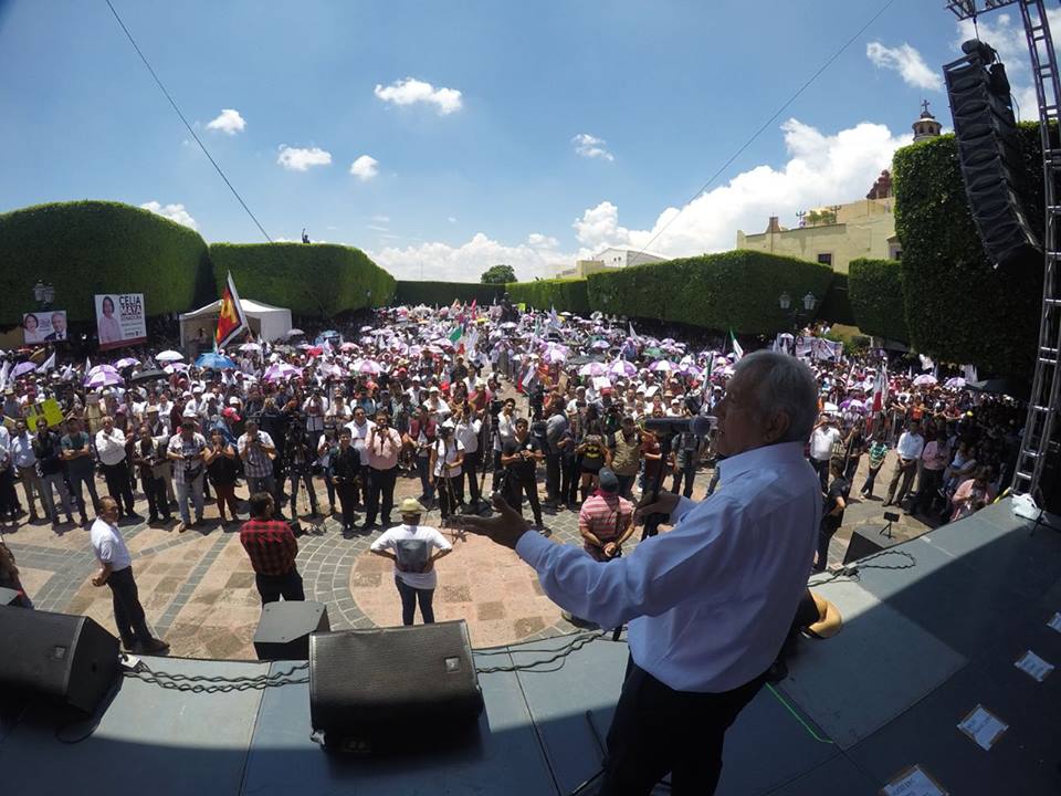 Andrés Manuel López Obrador lidera las encuestas. Foto: Facebook/AMLO