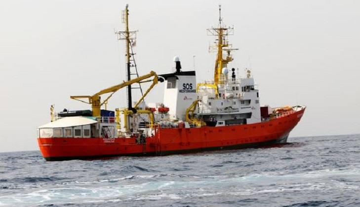 Francia calificó de “cínica” la actitud Italia de cerrar sus puertos al barco con 629 inmigrantes a bordo
