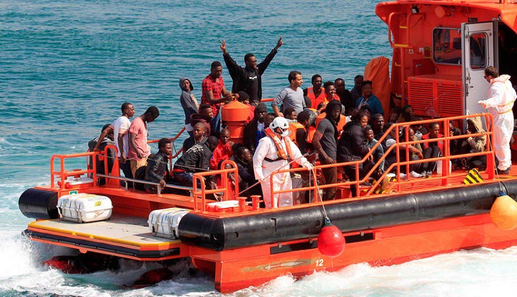 España rescata a casi 600 inmigrantes en aguas del Estrecho de Gibraltar y Canarias. Foto: EFE