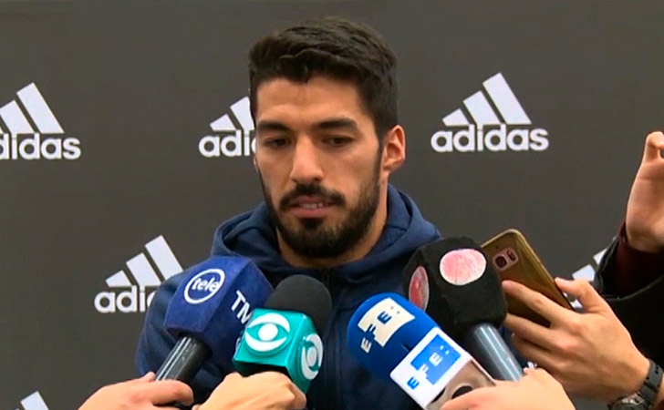 Luis Suárez hablando con la prensa en el evento de Adidas / Foto: Montecarlo