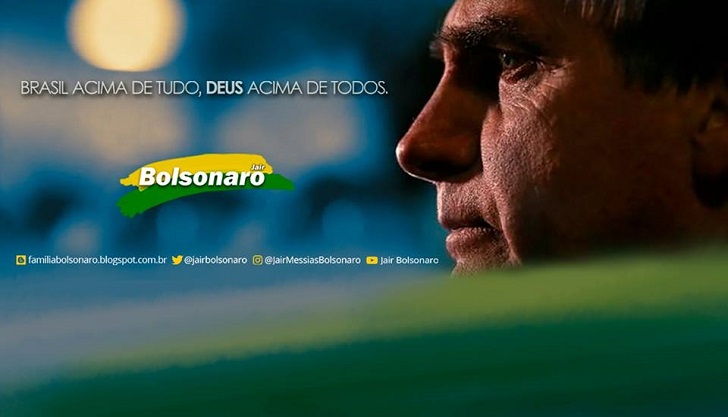 El ultraderechista Jair Bolsonaro oficializó su candidatura en Brasil .