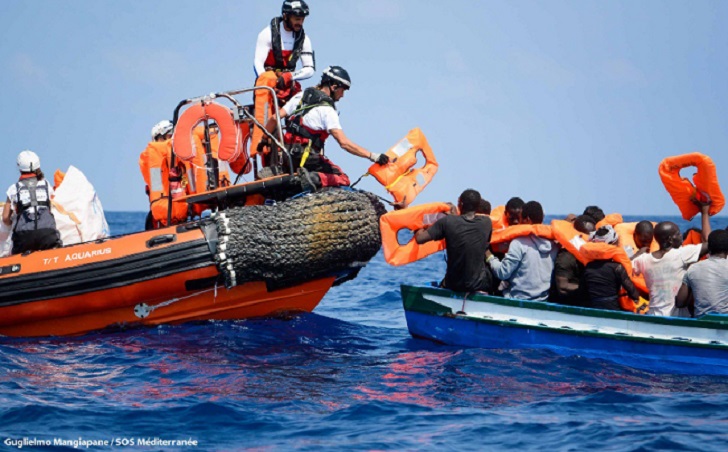 Europa da la espalda a un barco humanitario con 141 migrantes a bordo.