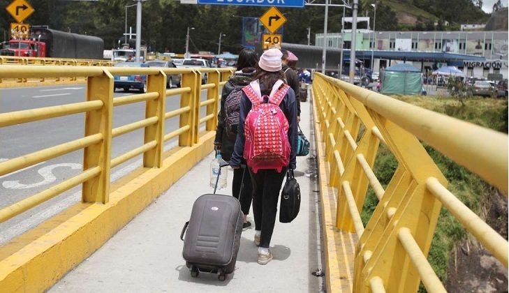 Ecuador y Perú ponen barreras legales a los inmigrantes venezonalos