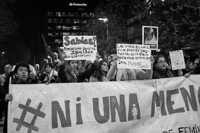 Movilización contra la violencia de género, en Montevideo. Foto: Sofía González / Flickr