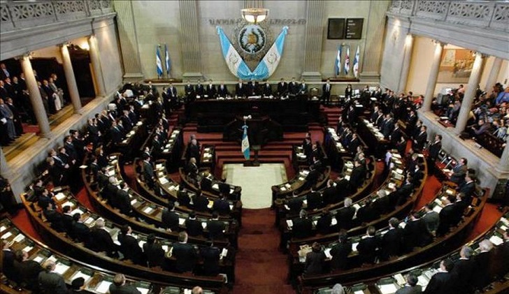 Guatemala debate una ley que castiga con cárcel los abortos involuntarios.