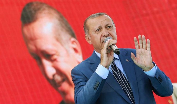 Erdogan: "Tenemos que acabar con el dominio del dólar de una vez por todas"
