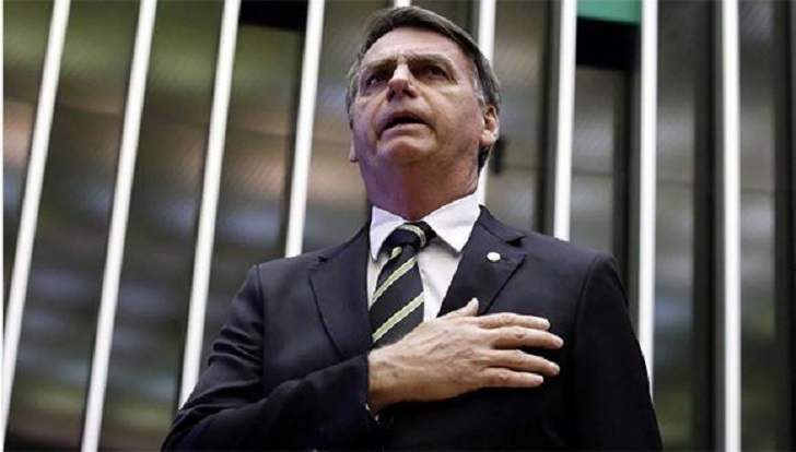 Bolsonaro: "El pueblo brasileño no sabe todavía lo que es la dictadura".