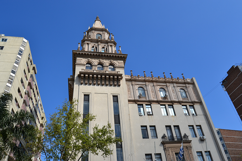 Sede del Ministerio de Salud Pública en Montevideo. Foto: Wikimedia Commons 