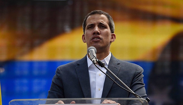 Guaidó no descarta autorizar intervención de EE.UU. en Venezuela.