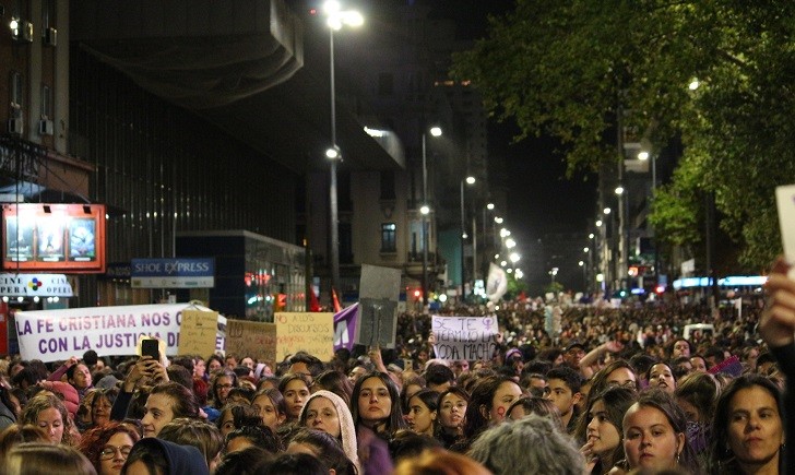 Cosse sobre el #8M: "La noticia es la multitudinaria cantidad de gente que se suma en Montevideo y en el interior".