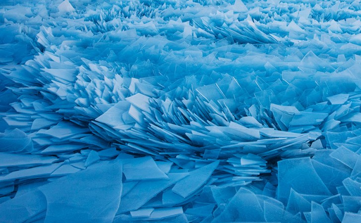 ice-shards-frozen-lake-michigan-5c937f1aa070d__880