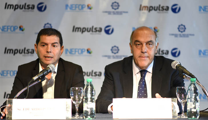 Director general de INEFOP, Eduardo Pereyra, junto al presidente de la Cámara de Industria, Gabriel Murara.