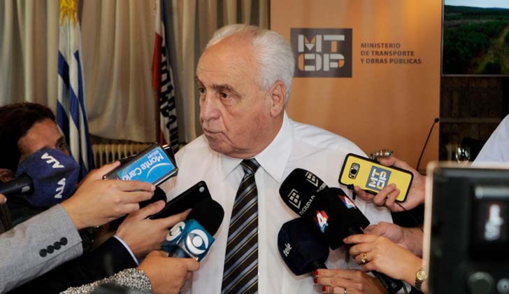Ministro de Transporte y Obras Públicas, Víctor Rossi. Foto: Presidencia de la República. 