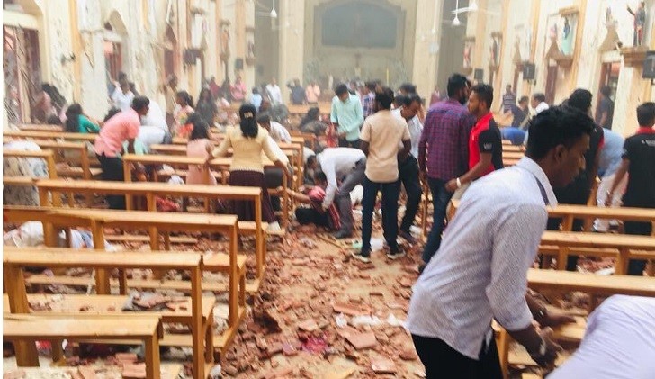 Al menos 190 muertos y 500 heridos tras 8 explosiones contra iglesias y hoteles en Sri Lanka.