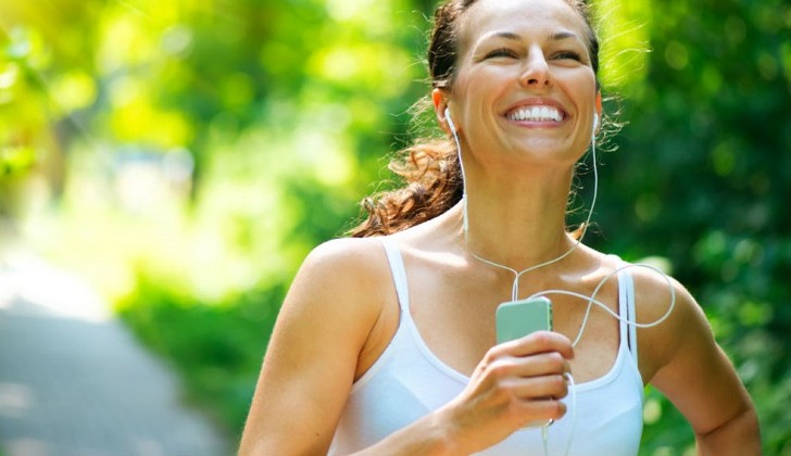 ¿El ejercicio te hace más feliz que el dinero?