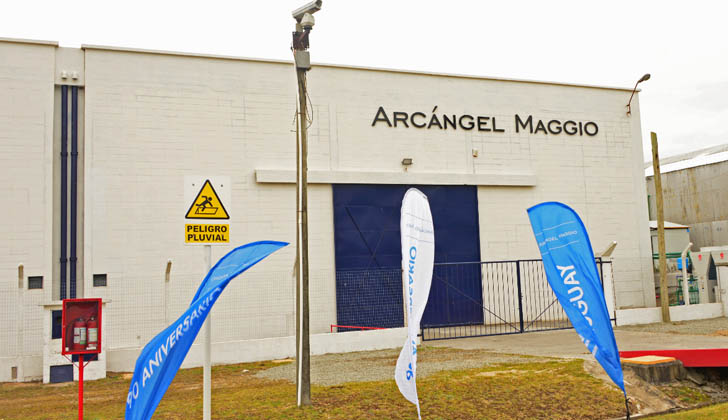 Industria gráfica argentina Arcángel Maggio en Colonia. Foto: Presidencia de la República. 