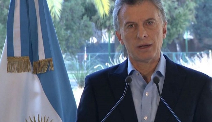 Macri lanzó un parquete de medidas para contener la crisis económica