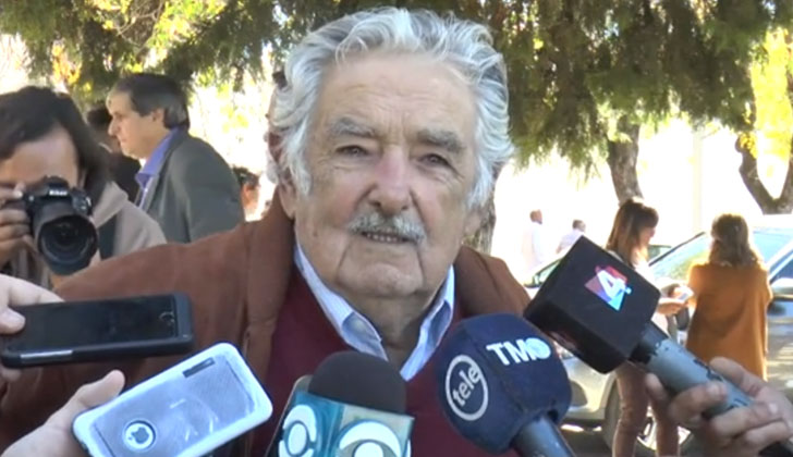 José Mujica asistió al sepelio de Jorge Menéndez, en Durazno.