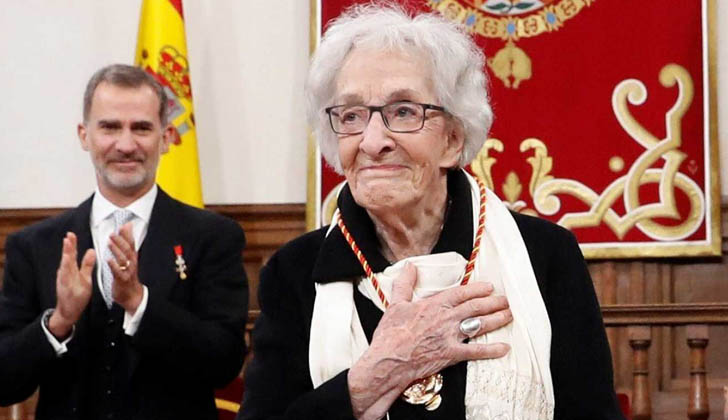 Ida Vitale recibe el Premio Cervantes 2018. Foto: RTVE.