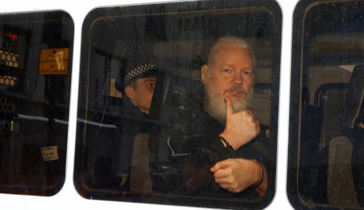 La Fiscalía sueca pide una orden de arresto contra Assange