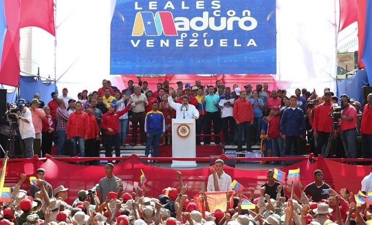 Maduro propone adelantar las elecciones de la Asamblea Nacional 