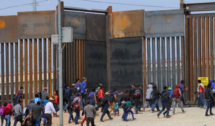 Corte autoriza que Trump envíe a México a solicitantes de asilo