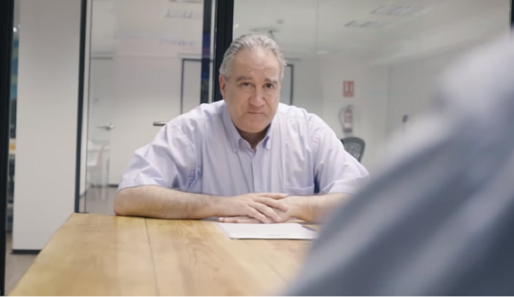 #Contrataamipadre, el video viral de un español para ayudar a su padre a encontrar trabajo