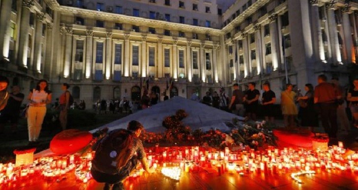 Multitudinarias protestas en Rumania por la lenta respuesta de las autoridades ante el secuestro de una adolescente