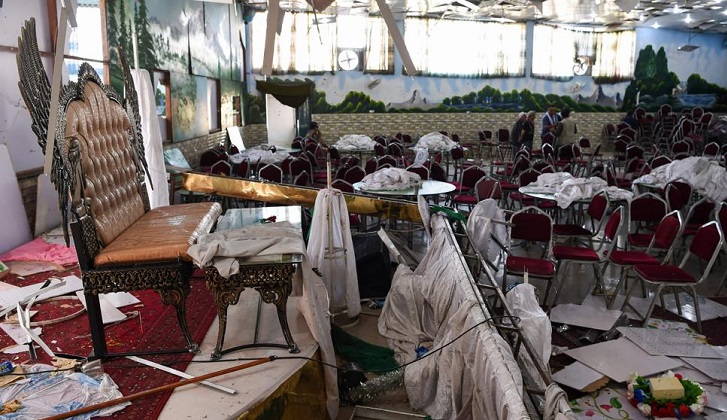 Al menos 63 muertos tras un ataque suicida en una boda de Afganistán.