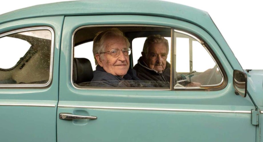 chomsky y mujica