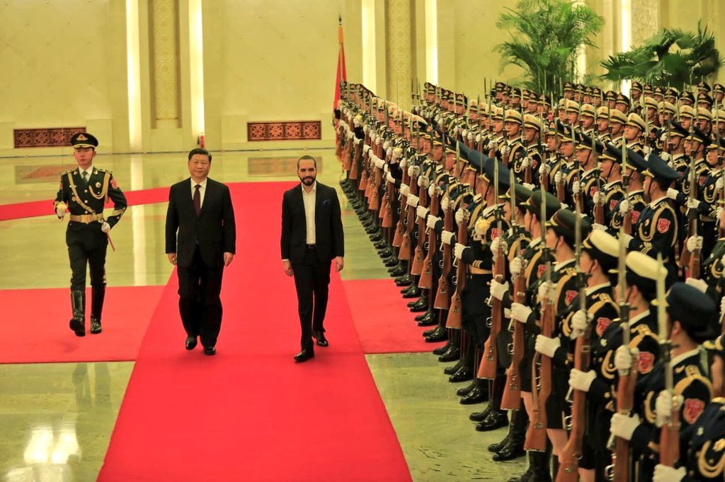 El presidente chino Xi Jinping y su par salvadoreño Nayib Bukele. Foto: Gobierno de El Salvador