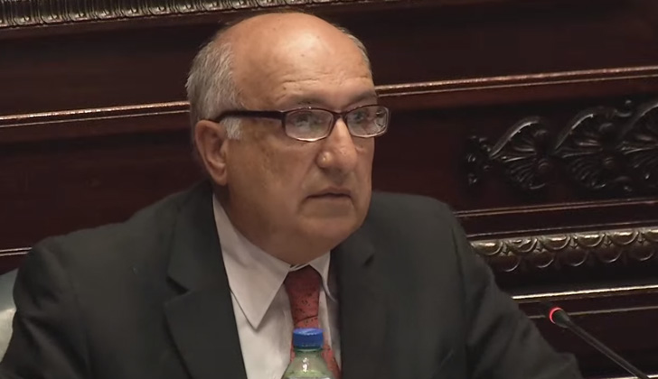 Senador Guillermo Domenech (Cabildo Abierto).