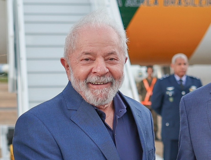 Lula da Silva está en Uruguay. 