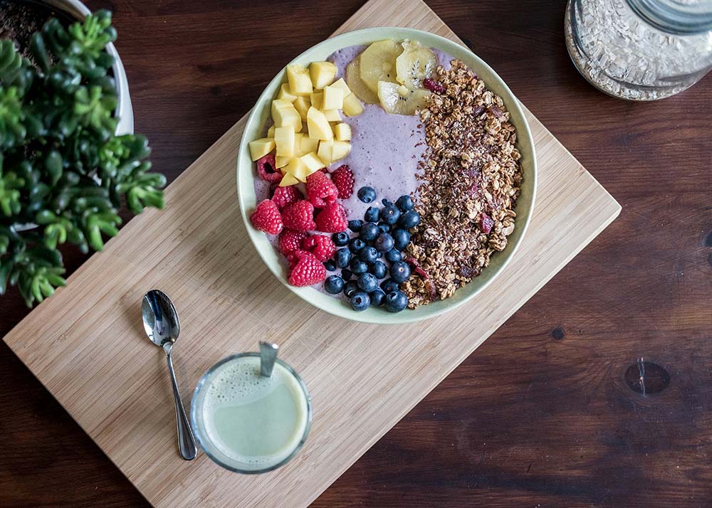Un buen desayuno saludable con los nutrientes necesarios para afrontar los días de mucha actividad y exposición al frío.